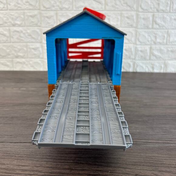Thomas & Friends Take Along Sodor Covered Bridge2007 Gullane Starting Gate Track - Picture 1 of 7
